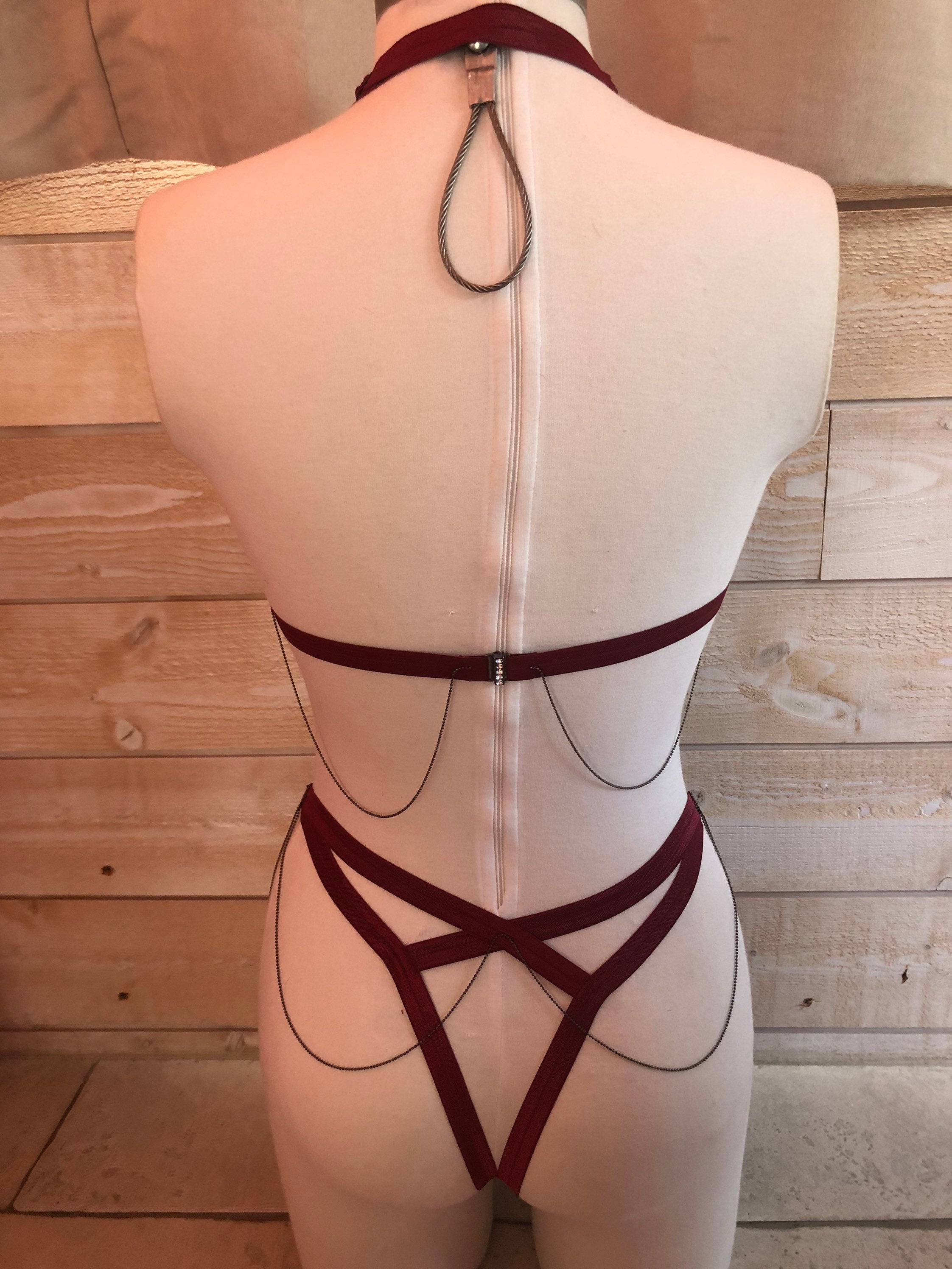 Body harnais en dentelle bordeaux dégradé ajustable