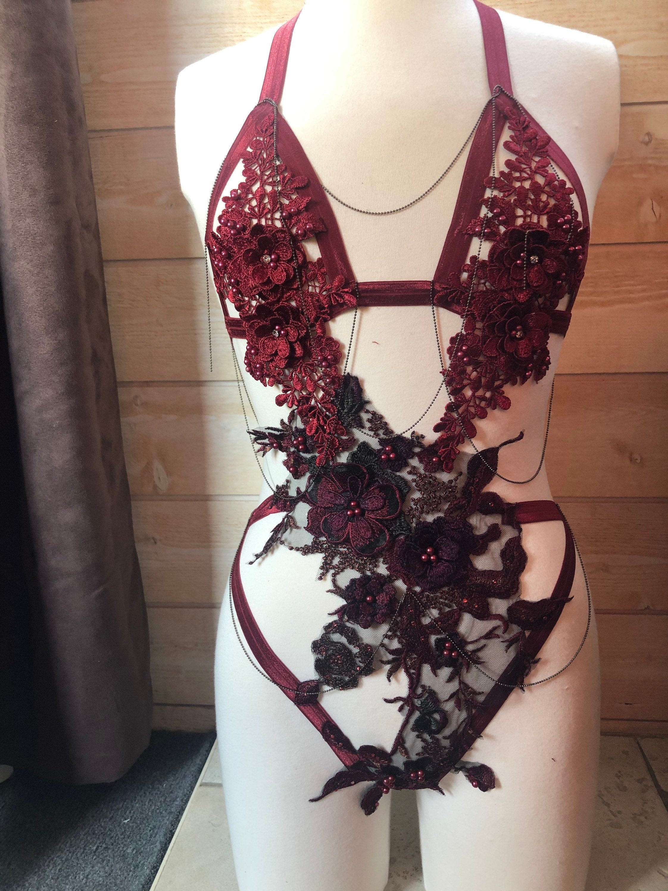 Body harnais en dentelle bordeaux dégradé ajustable