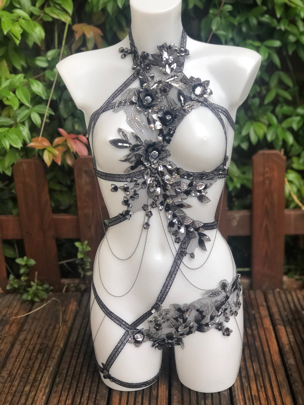 Body harnais en broderie en lurex anthracite