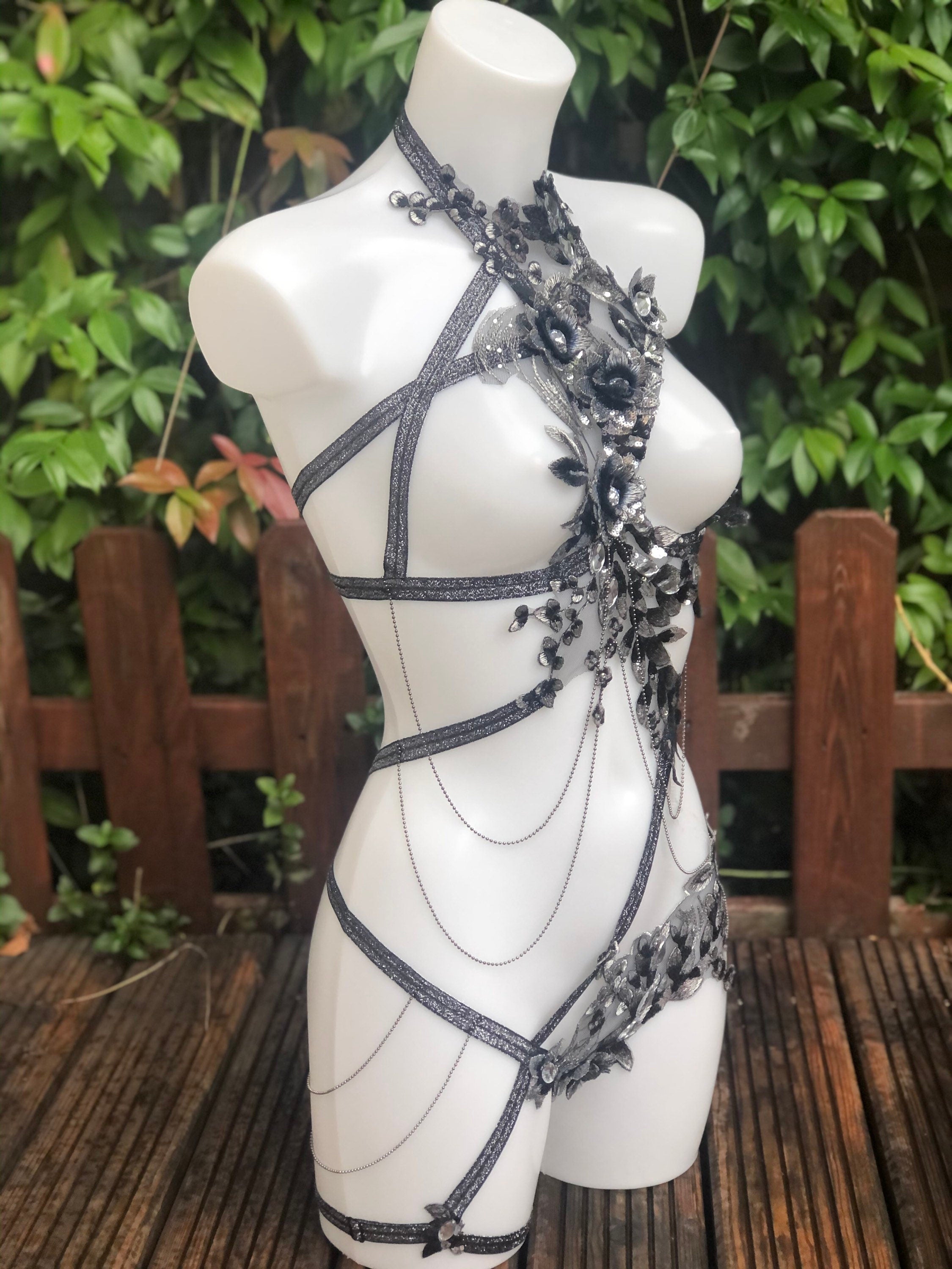 Body harnais en broderie en lurex anthracite