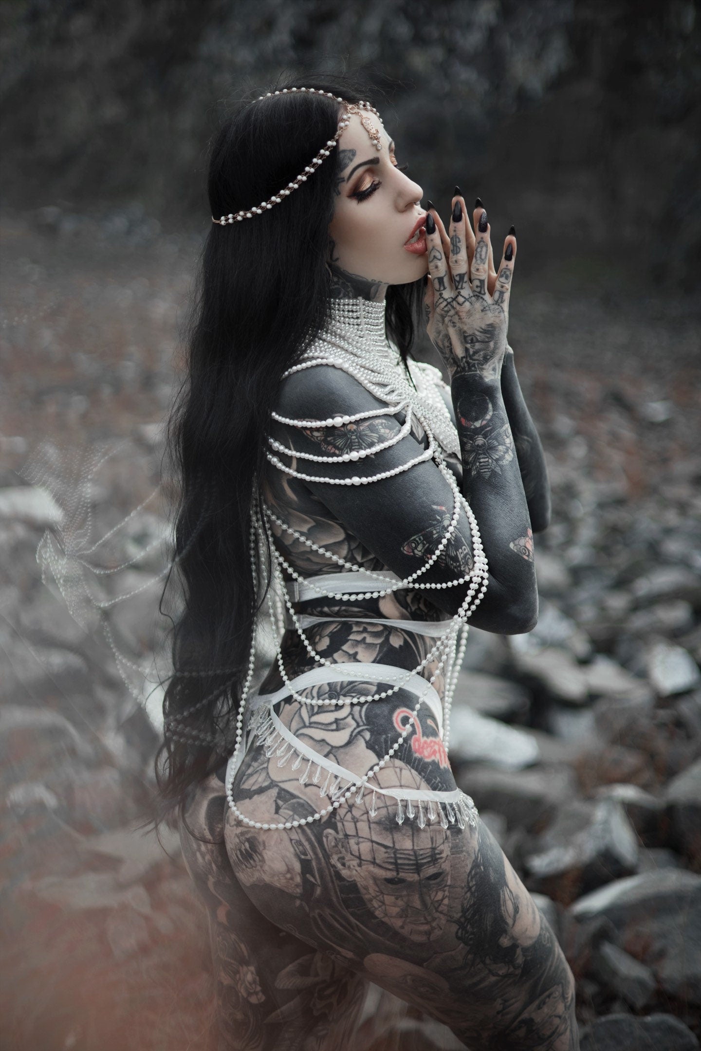Ensembles lingerie harnais en broderie et sequins