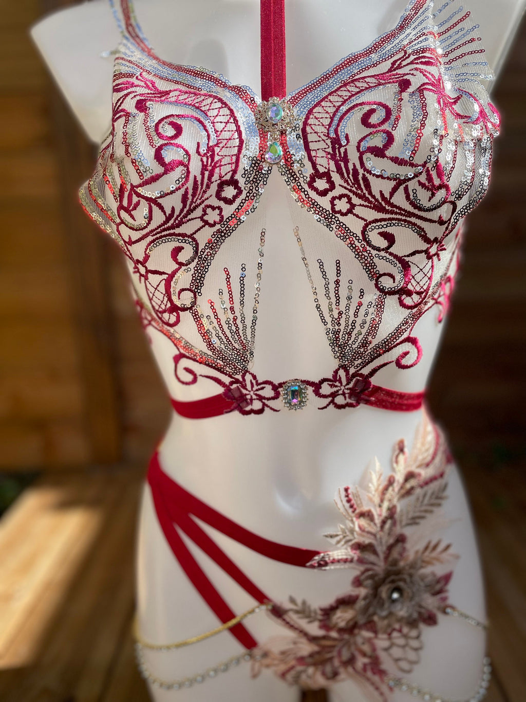 Ensemble lingerie sexy en tulle sequins et élastique bordeaux et mordoré