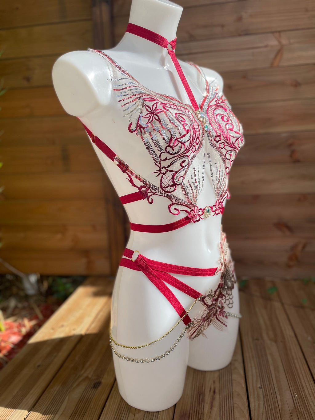 Ensemble lingerie sexy en tulle sequins et élastique bordeaux et mordoré