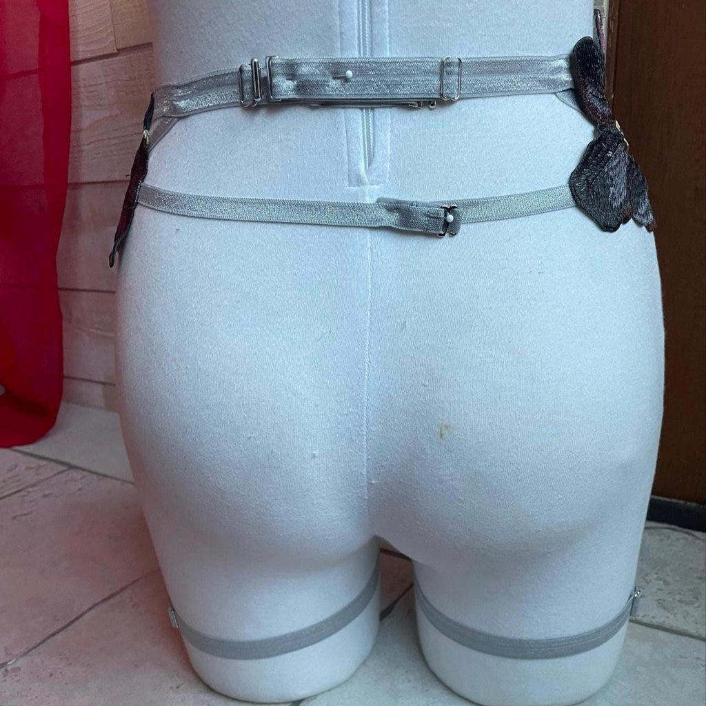 Body cage fleuris gris perle avec porte jarretelles ou seul