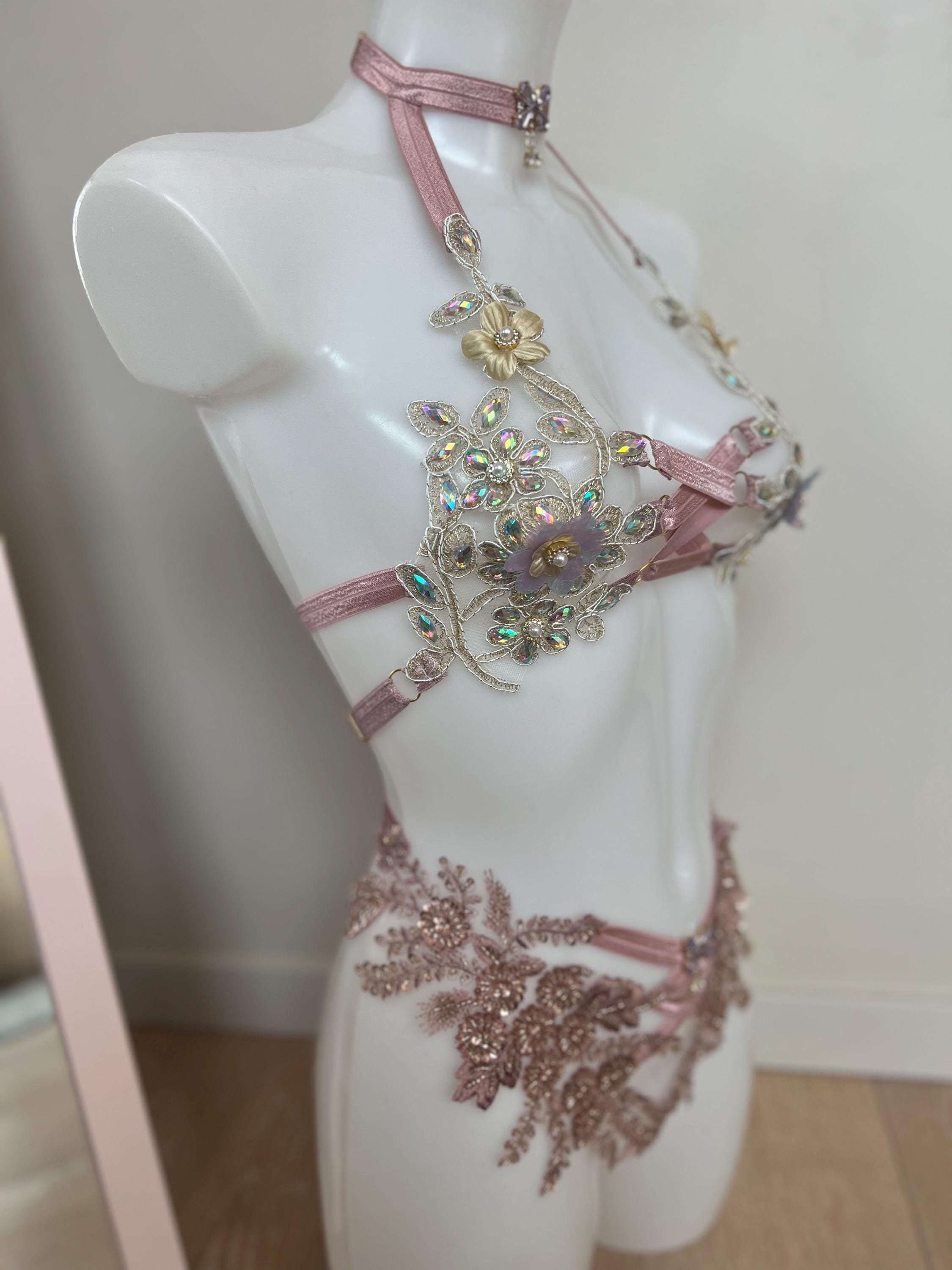 Ensemble nude et caramel en strass brodé