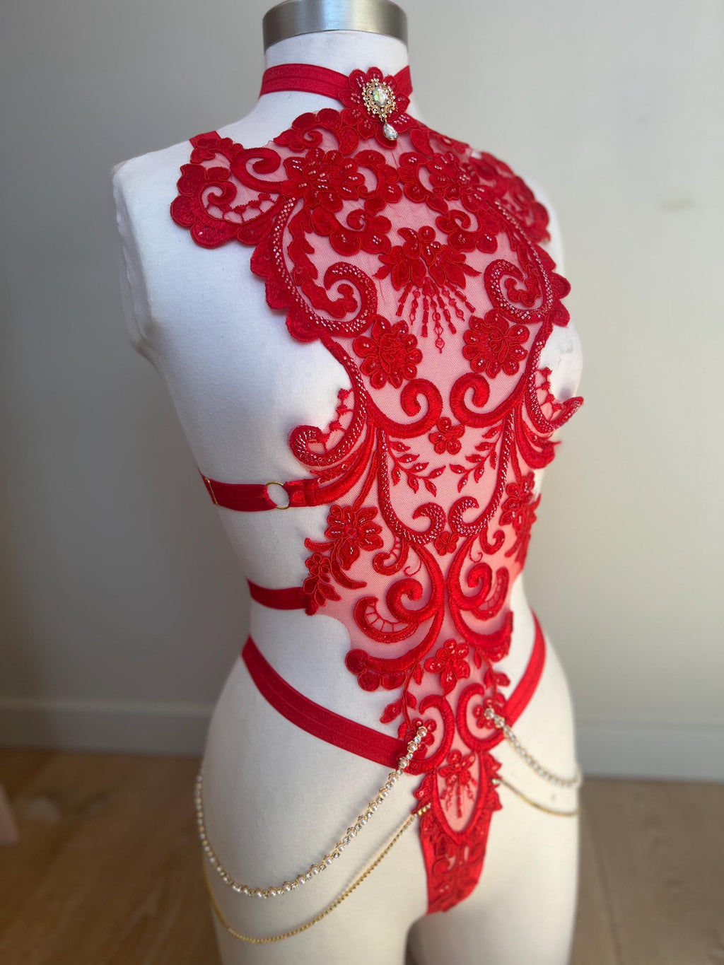Harnais red Cabaret