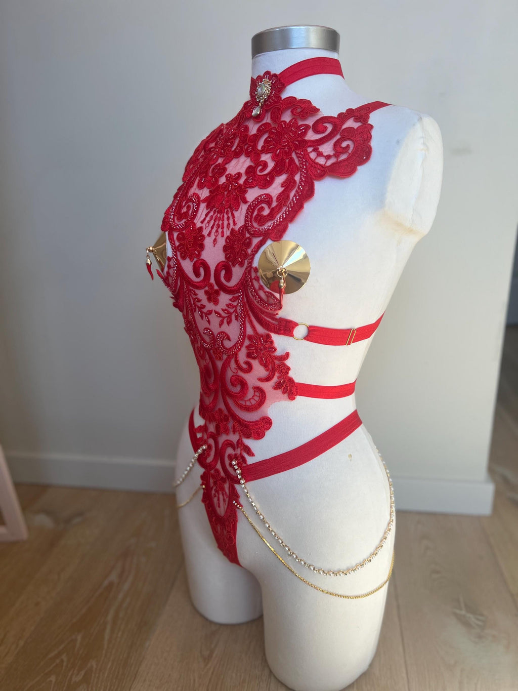 Harnais red Cabaret