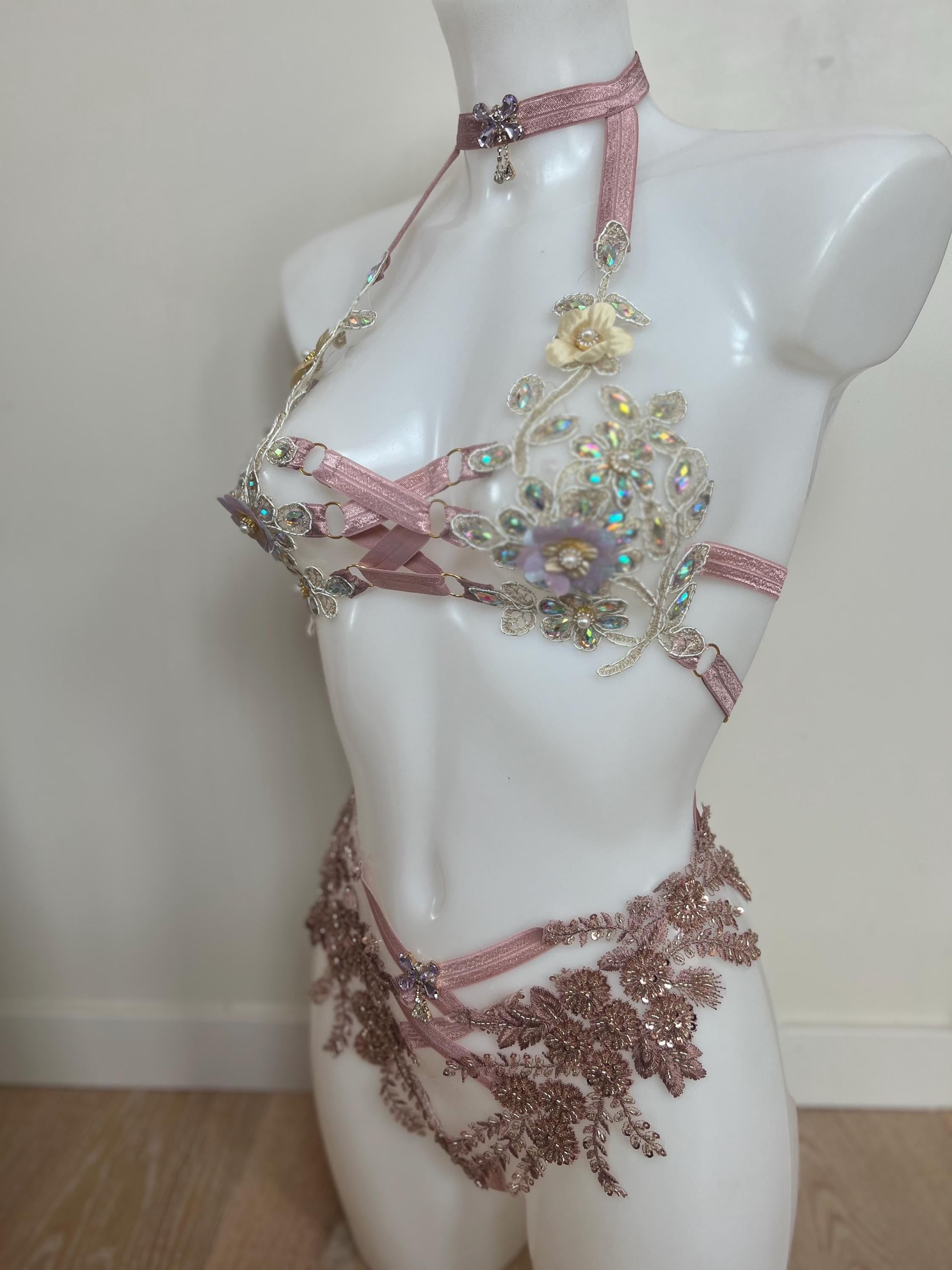 Ensemble nude et caramel en strass brodé