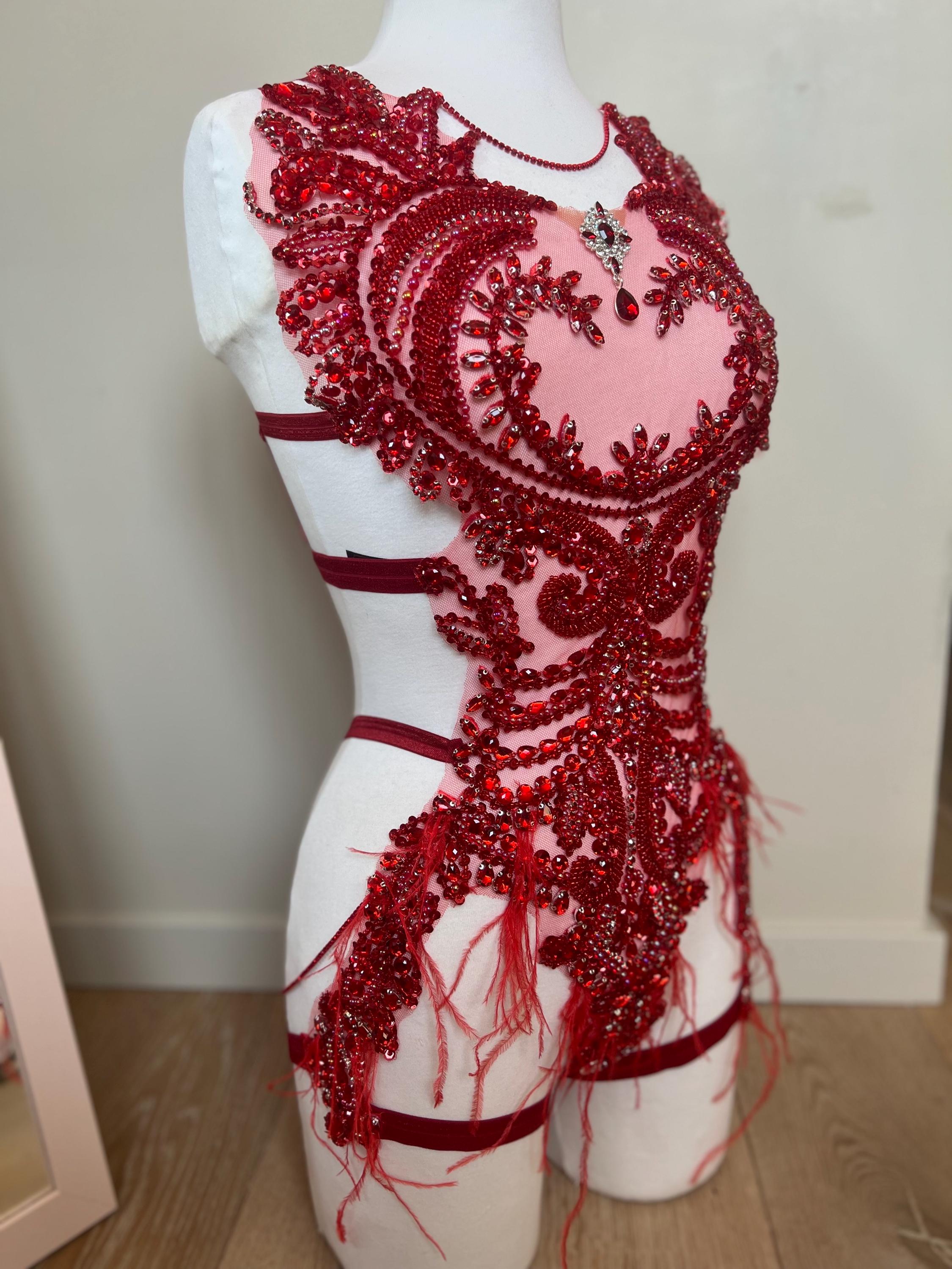 body en strass et plume précieux plusieurs coloris disponibles